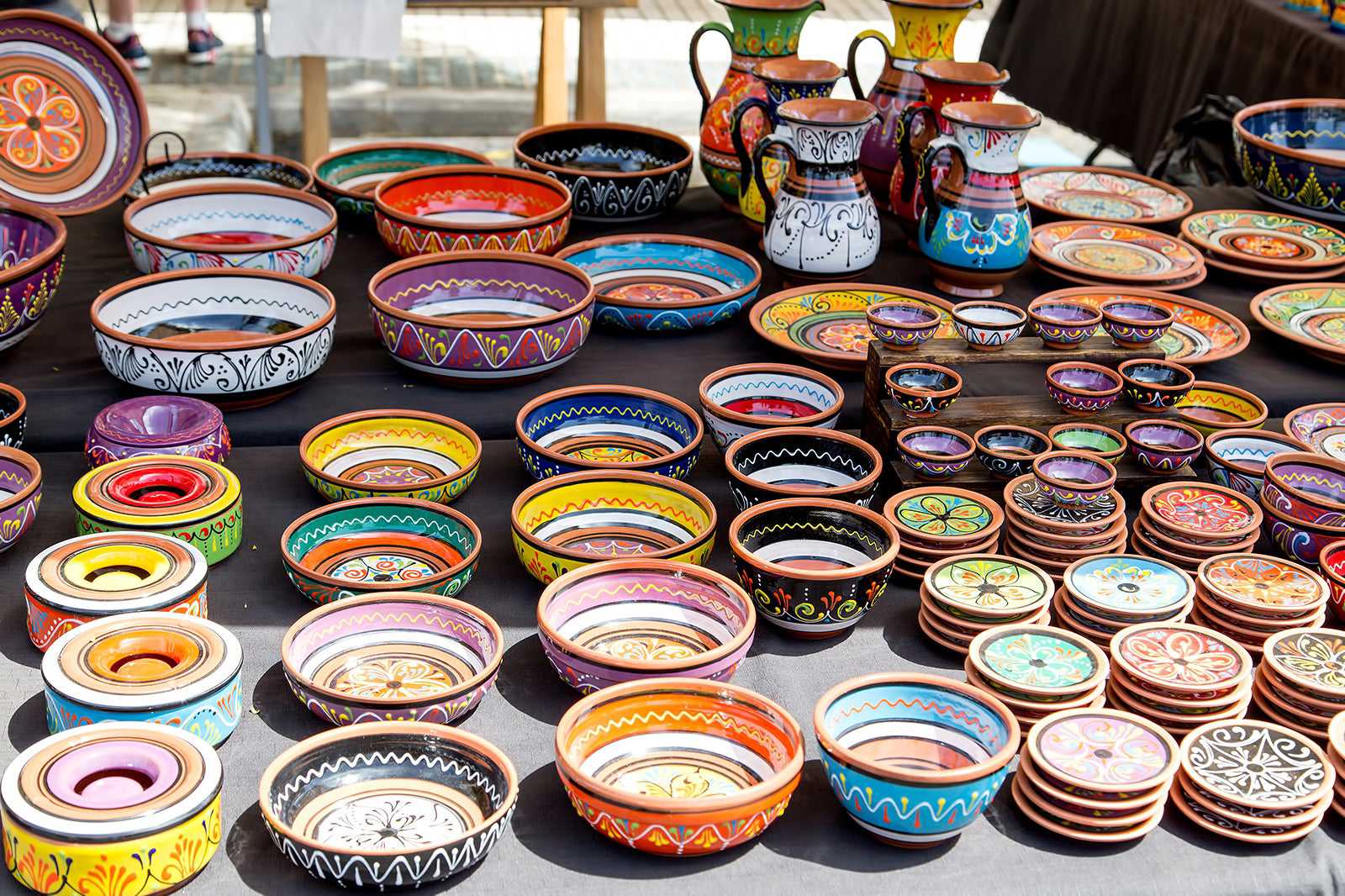 Go shopping at Mogán market