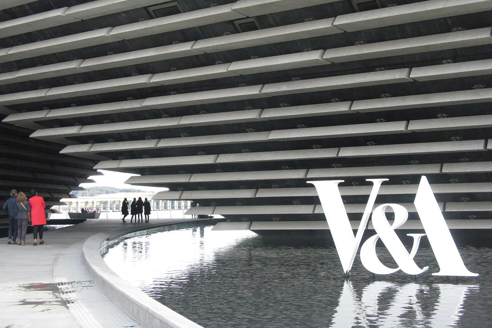 The V&A Dundee shop