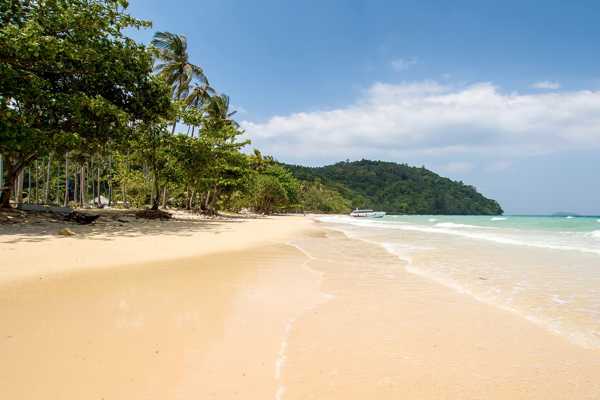 Moo Dee Bay in Phi Phi