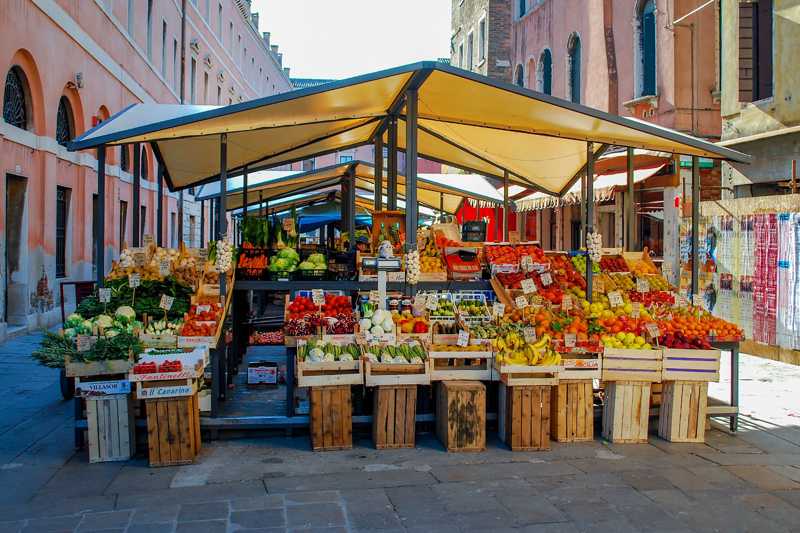 10 Best Markets in Venice