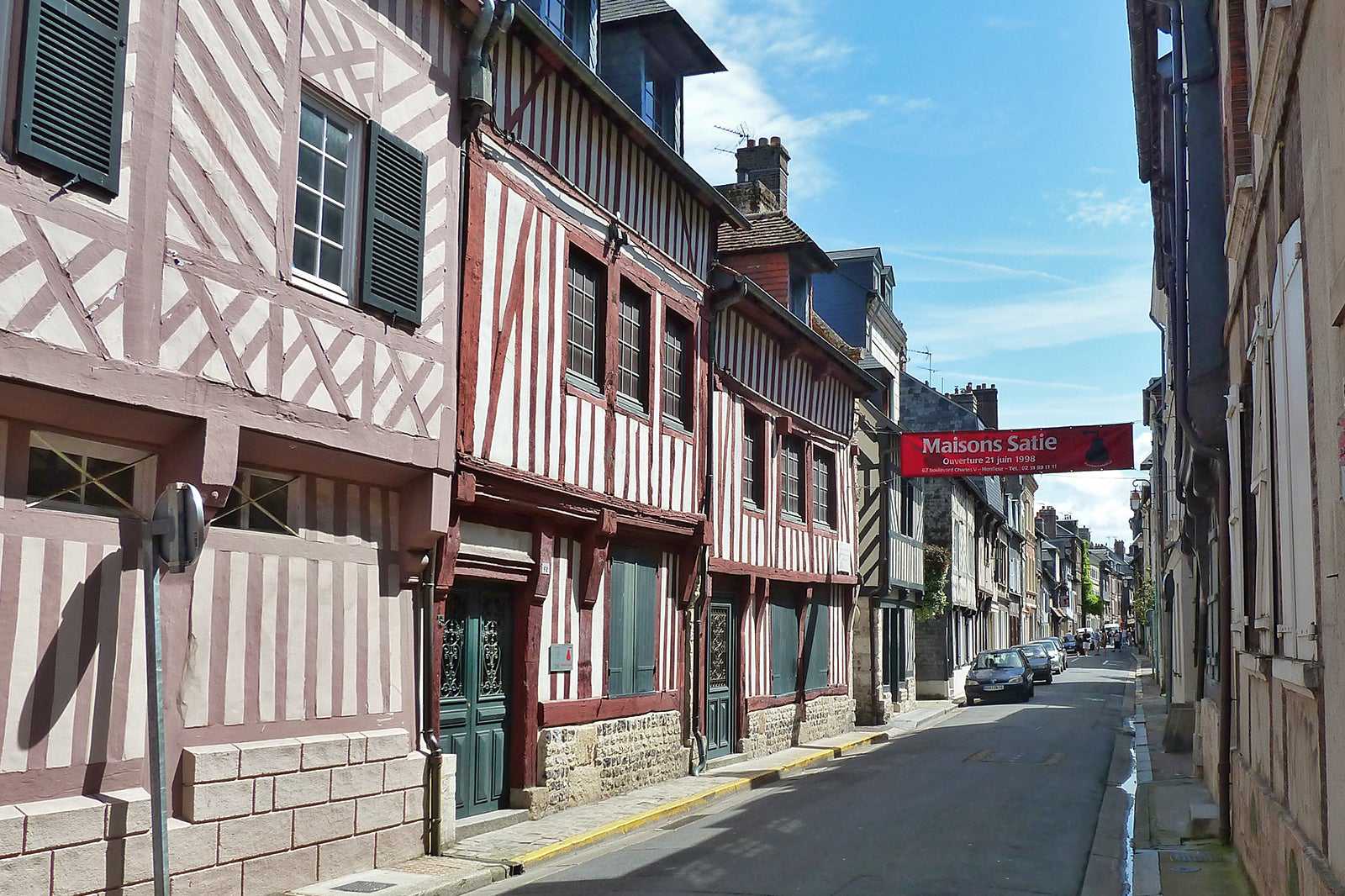 Satie Houses