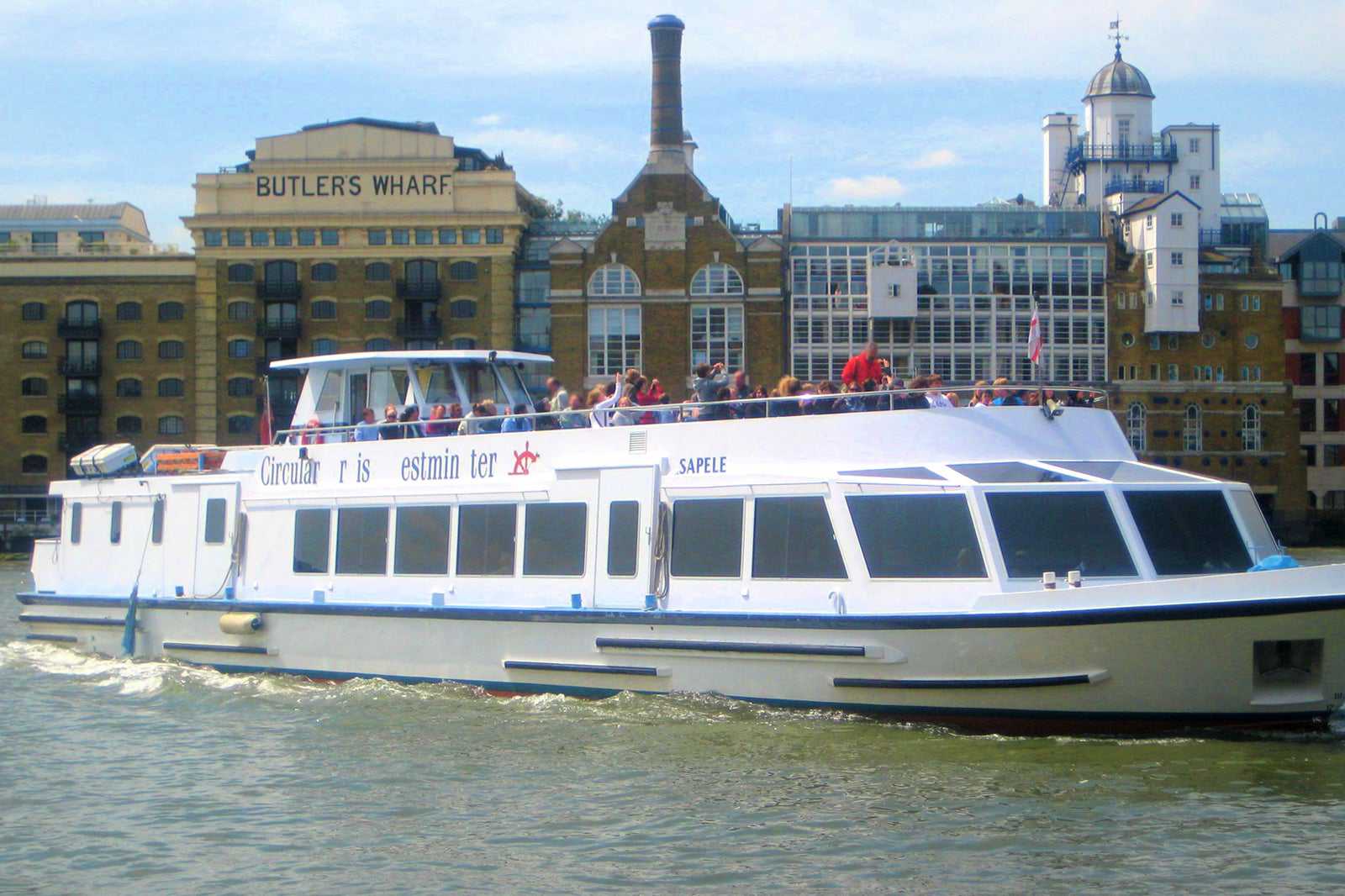 Thames river cruise