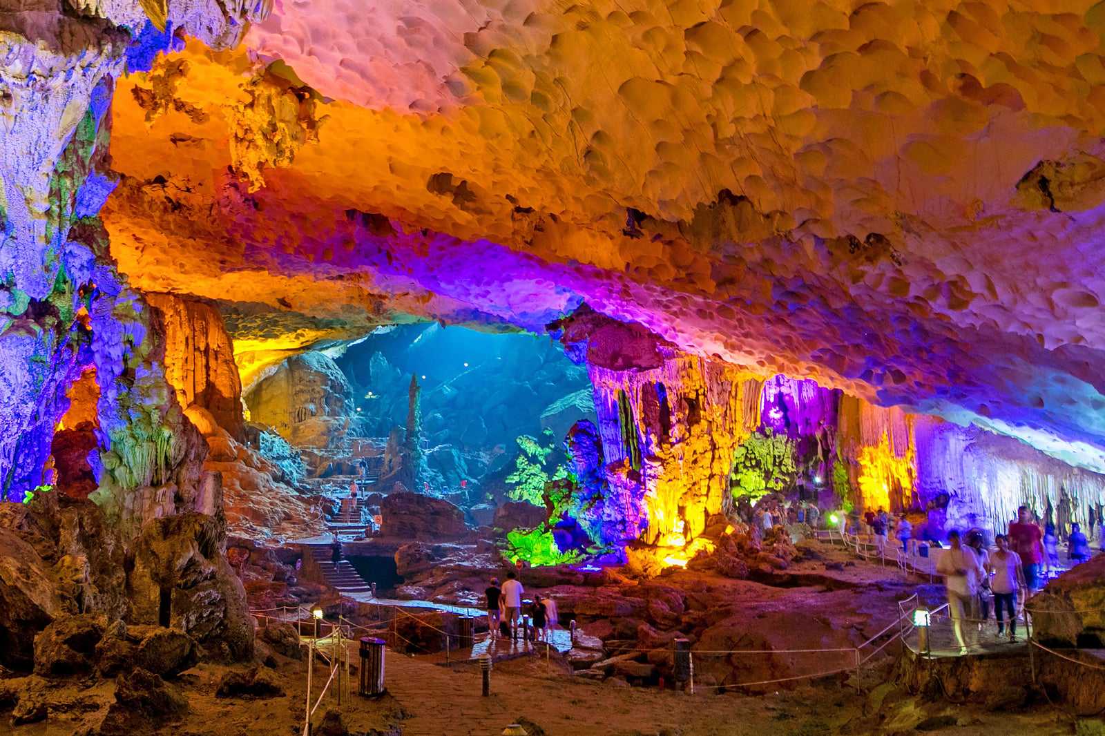 Hung Sung Sot Cave at Bo Hon Island